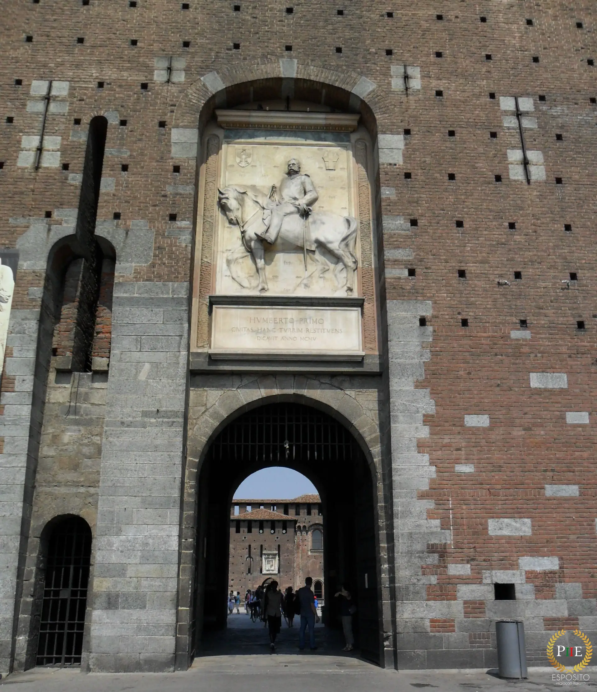 Castello Sforzesco - Rei Umberto (Milão - Itália)