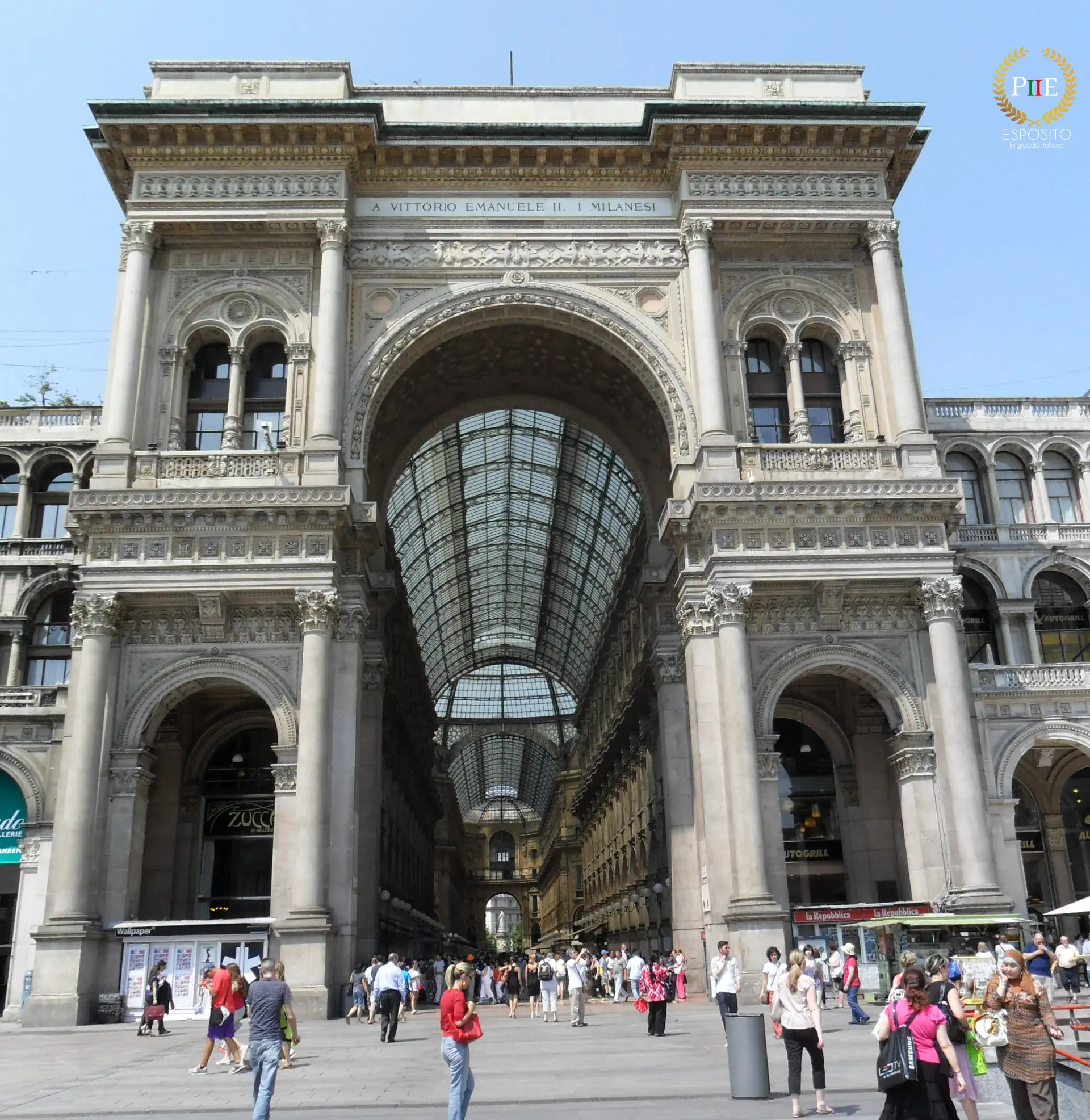 Galeria Vittorio Emanuele - Praça do Duomo (Milão - Itália)