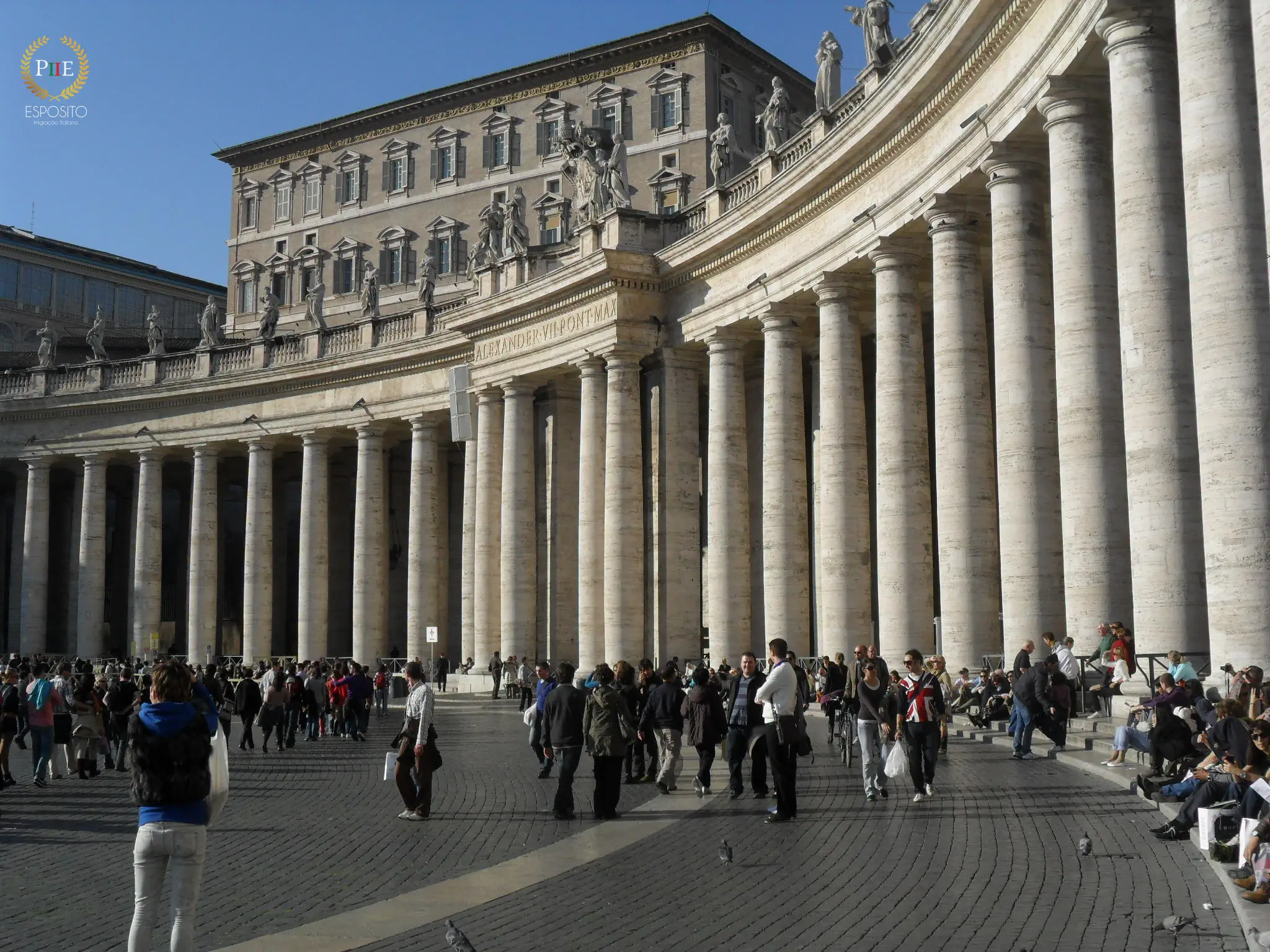 Basílica de São Pedro - Colunata de Bernini (Vaticano - Itália)